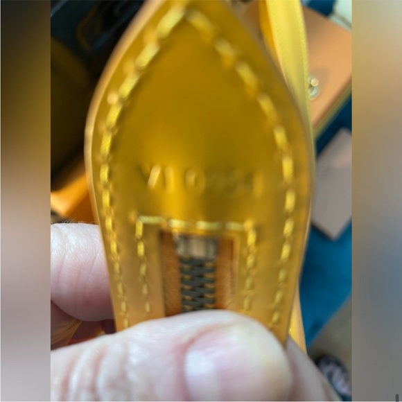 Authentic Louis Vuitton Yellow/Purple Epi Saint Jacques Hand Bag - Picture 8 of 8